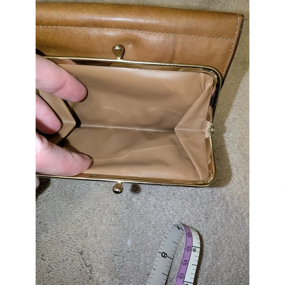 Amity vintage trifold